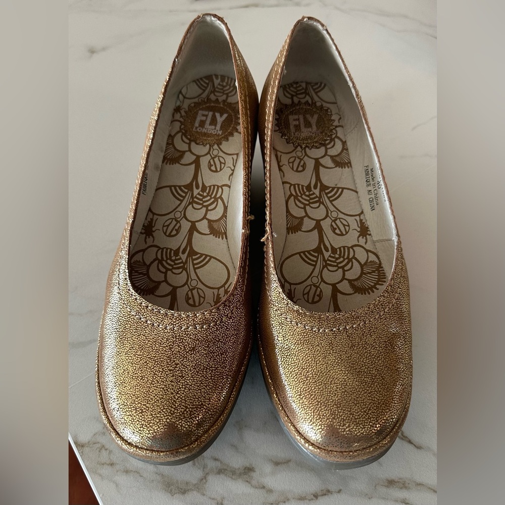 Fly London.  Excellent condition. Minimal wear!!